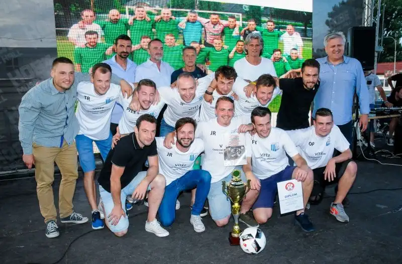 Galavečer OFS: Rosice převzaly pohár pro vítěze